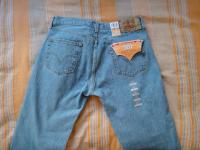 Джинсы LEVIS
